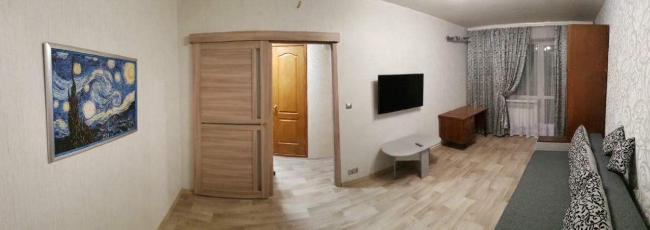 Сozy Appartment Near Metro Station "23 Avgusta" 카리프 외부 사진
